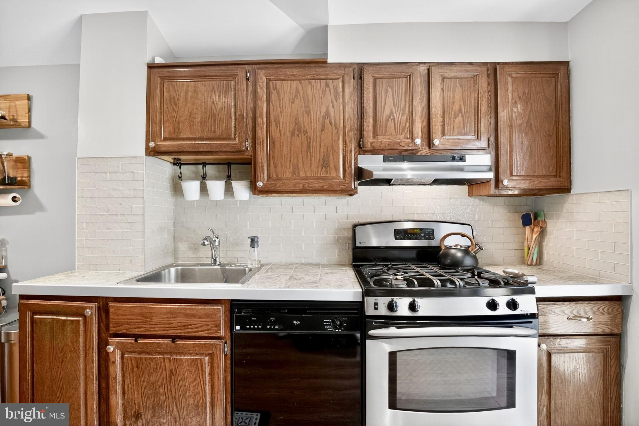EAST PASSYUNK CROSSING - Residential