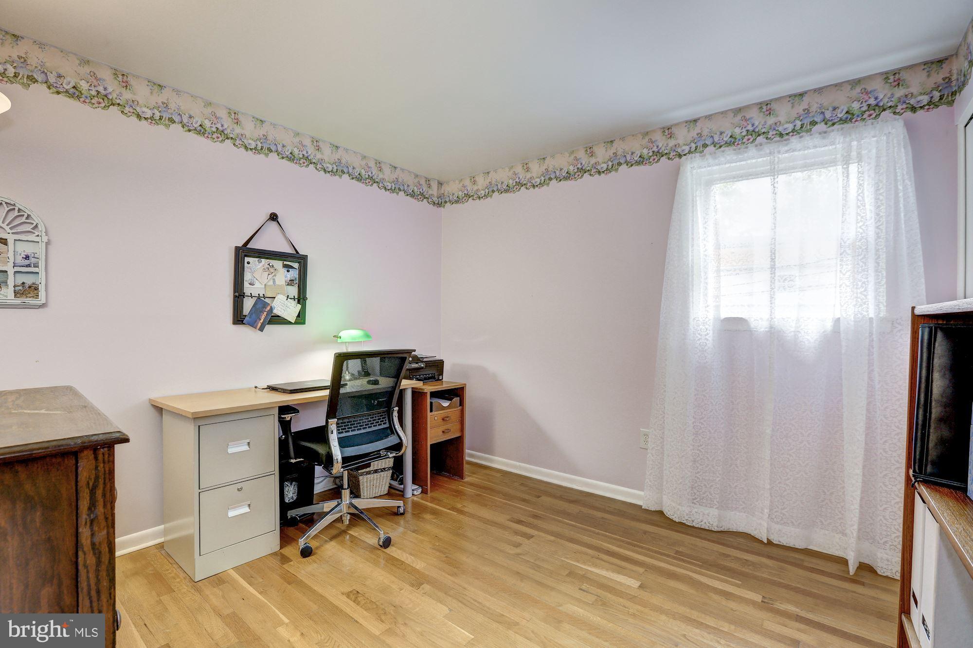 LAYHILL GARDENS - Residential