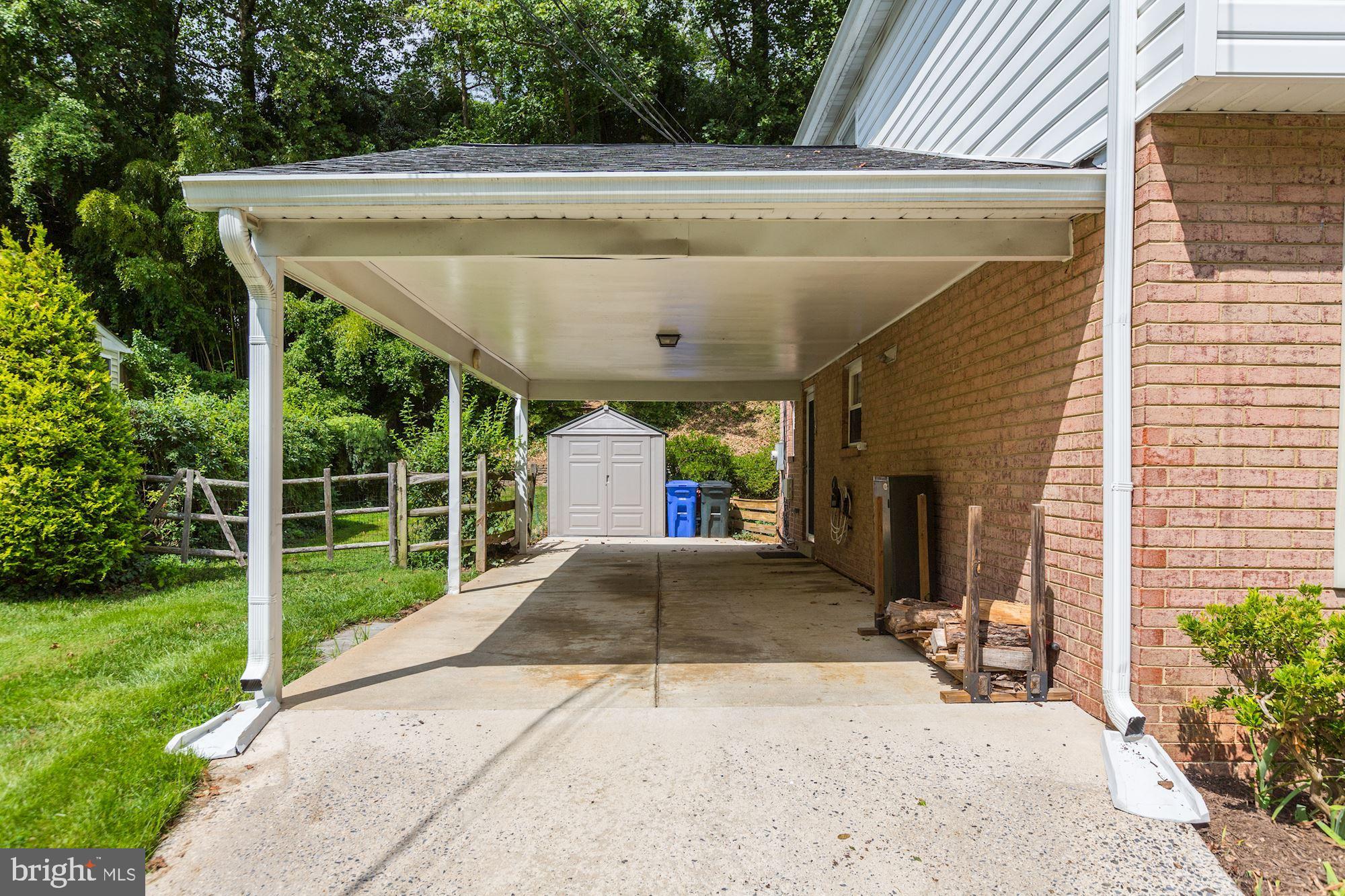 LAYHILL GARDENS - Residential