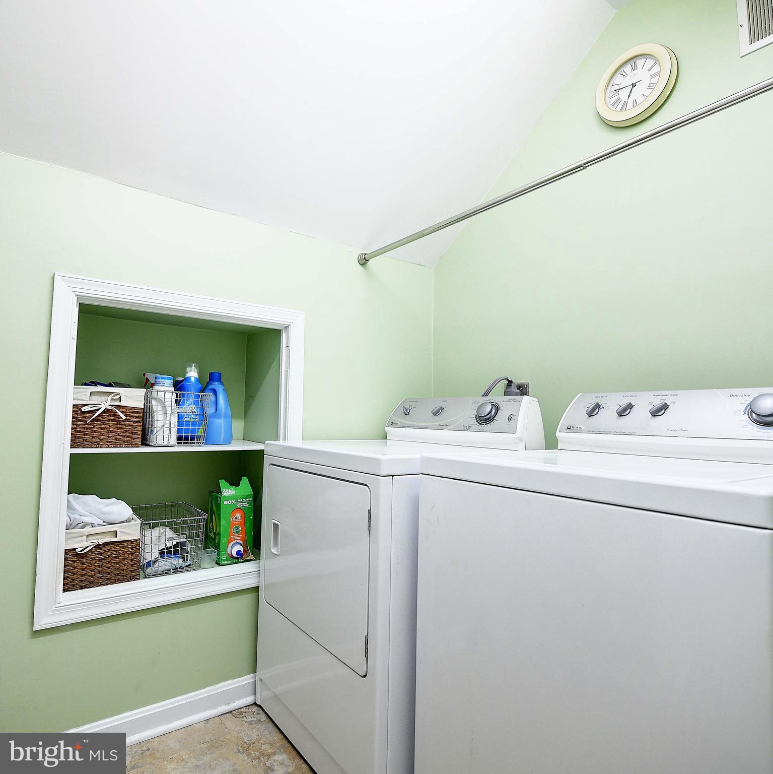 HILLSMERE ESTATES - Residential