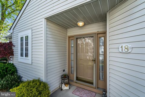 Tiny photo for 18 Grosunor Court, JACKSON, NJ 08527 (MLS # NJOC2041890)