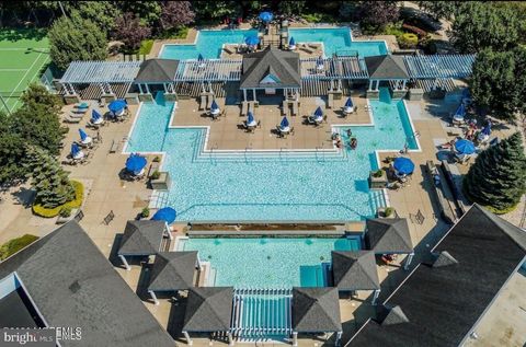 Tiny photo for 18 Grosunor Court, JACKSON, NJ 08527 (MLS # NJOC2041890)