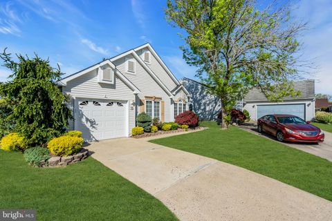 Tiny photo for 18 Grosunor Court, JACKSON, NJ 08527 (MLS # NJOC2041890)