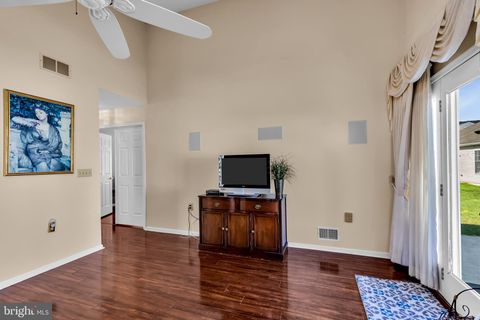 Tiny photo for 18 Grosunor Court, JACKSON, NJ 08527 (MLS # NJOC2041890)