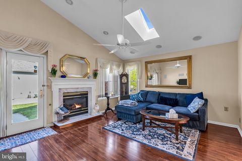 Tiny photo for 18 Grosunor Court, JACKSON, NJ 08527 (MLS # NJOC2041890)