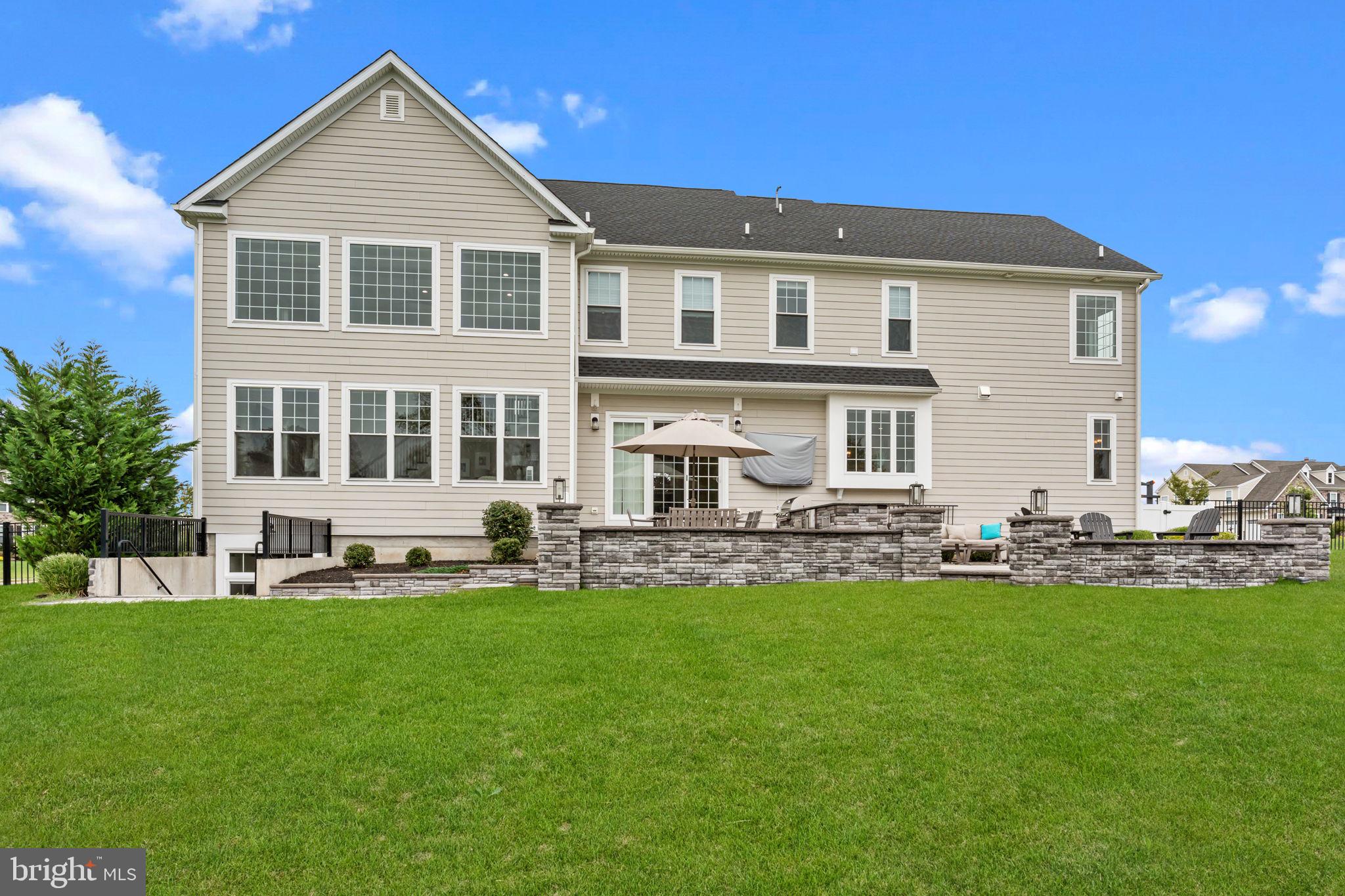 JERICHO ESTATES - Residential