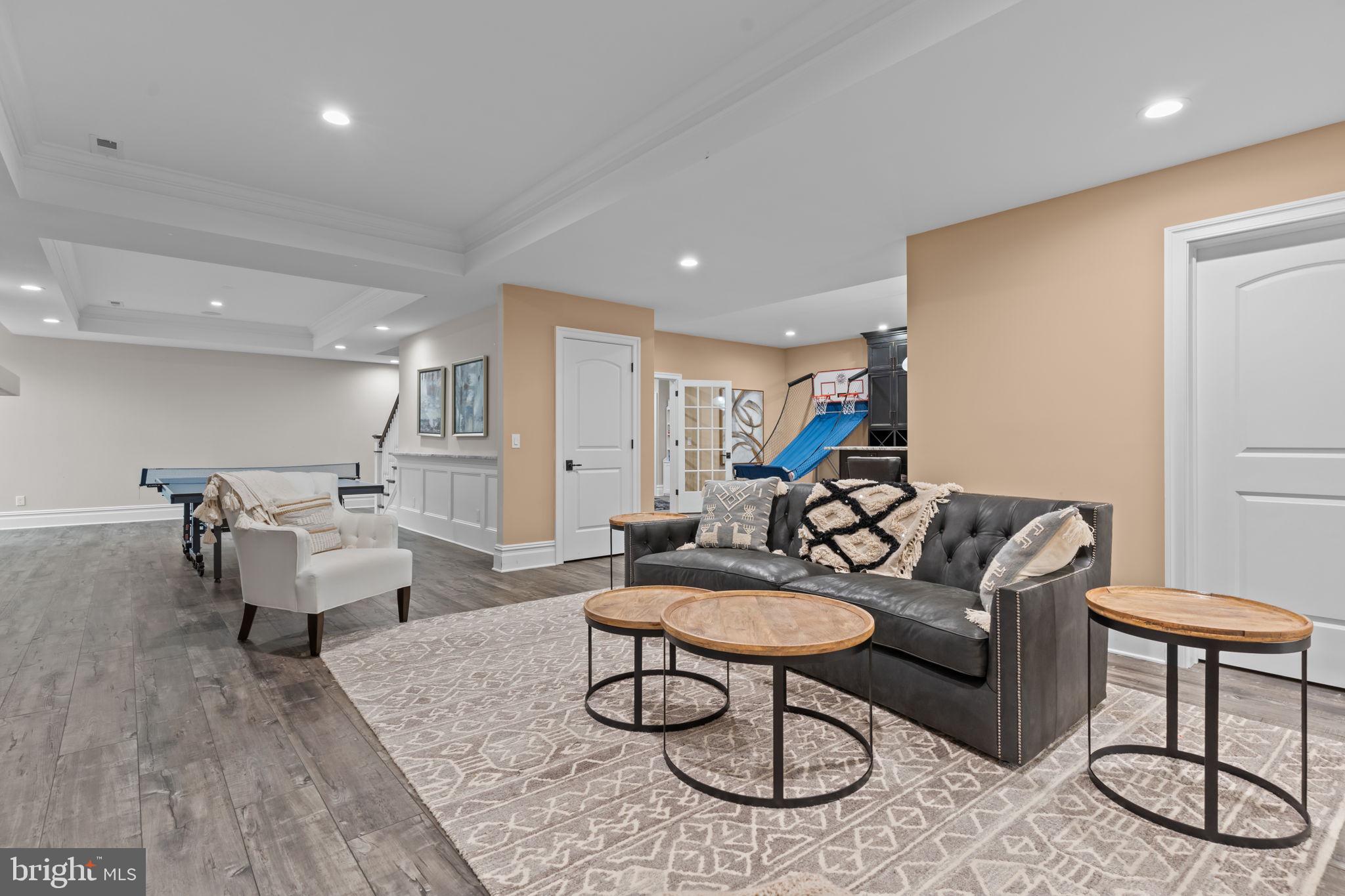 JERICHO ESTATES - Residential