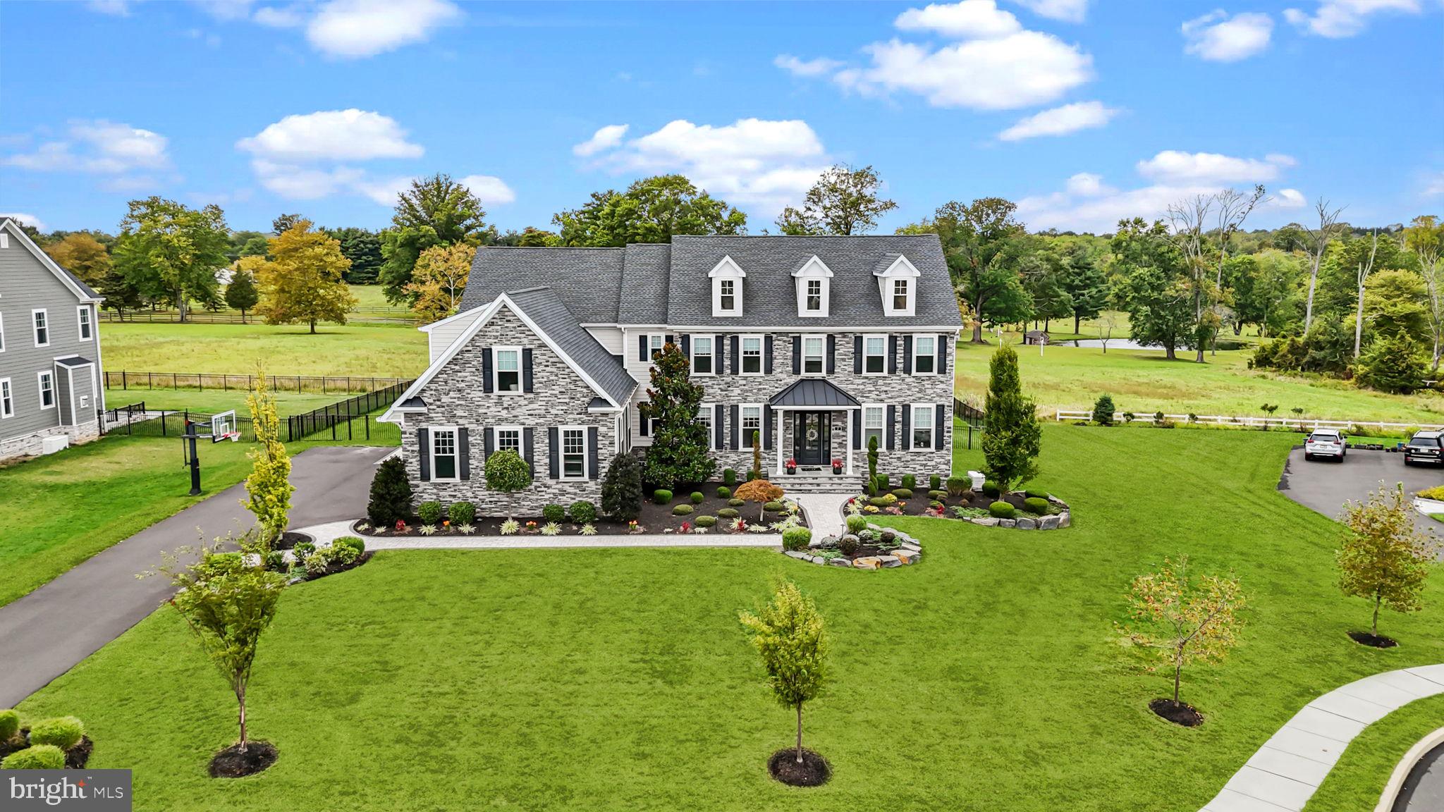 JERICHO ESTATES - Residential