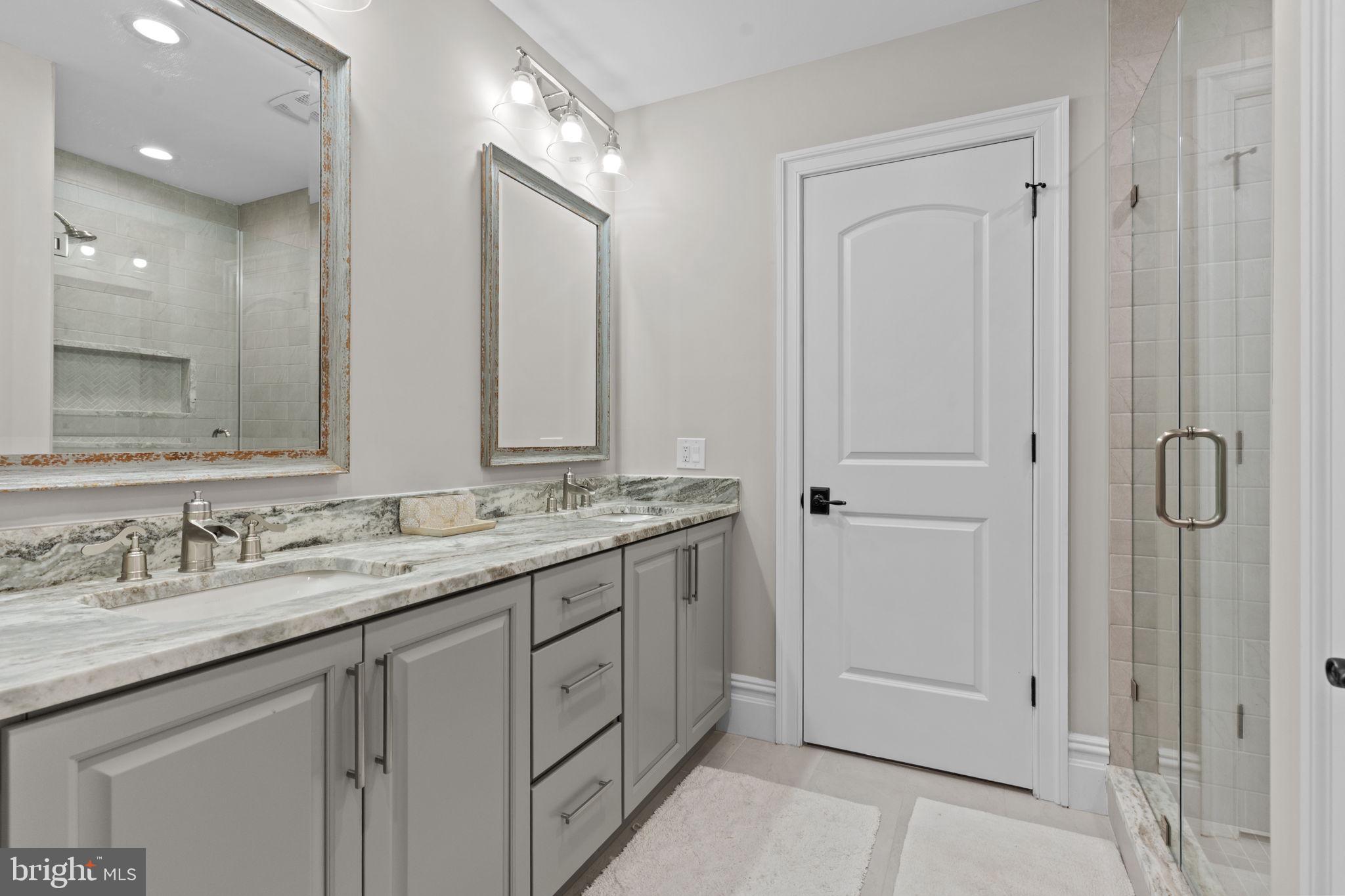 JERICHO ESTATES - Residential