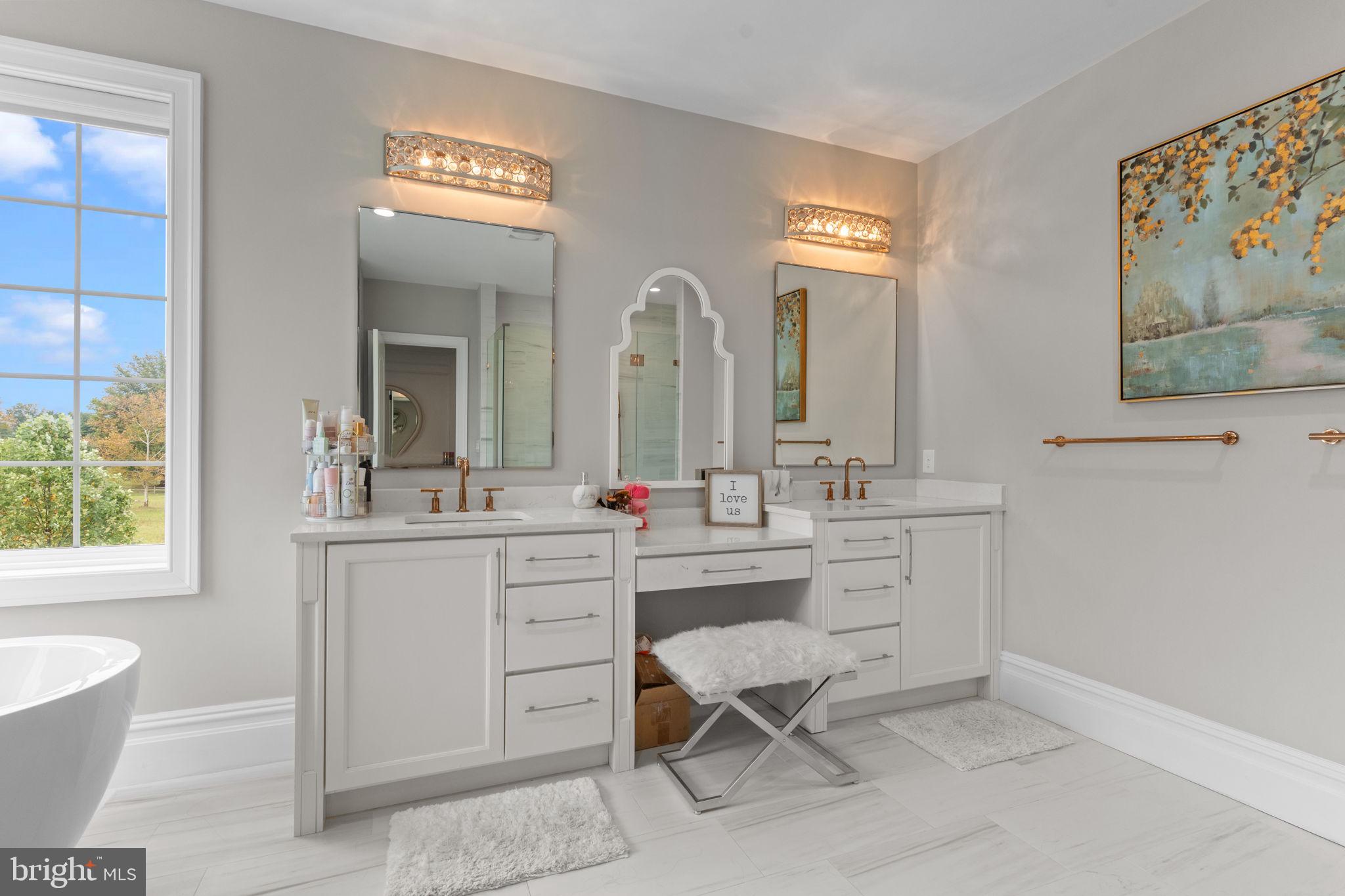 JERICHO ESTATES - Residential