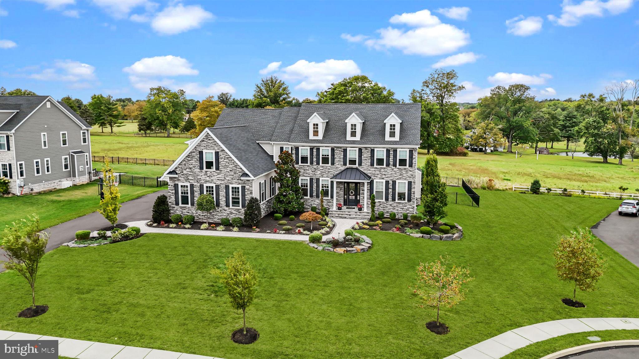 JERICHO ESTATES - Residential