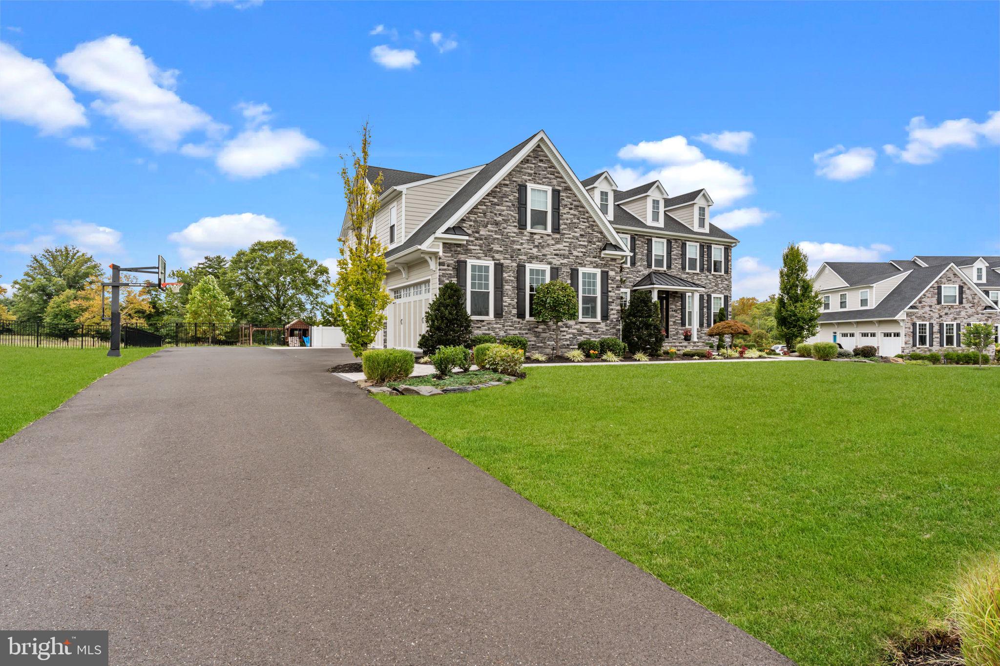 JERICHO ESTATES - Residential