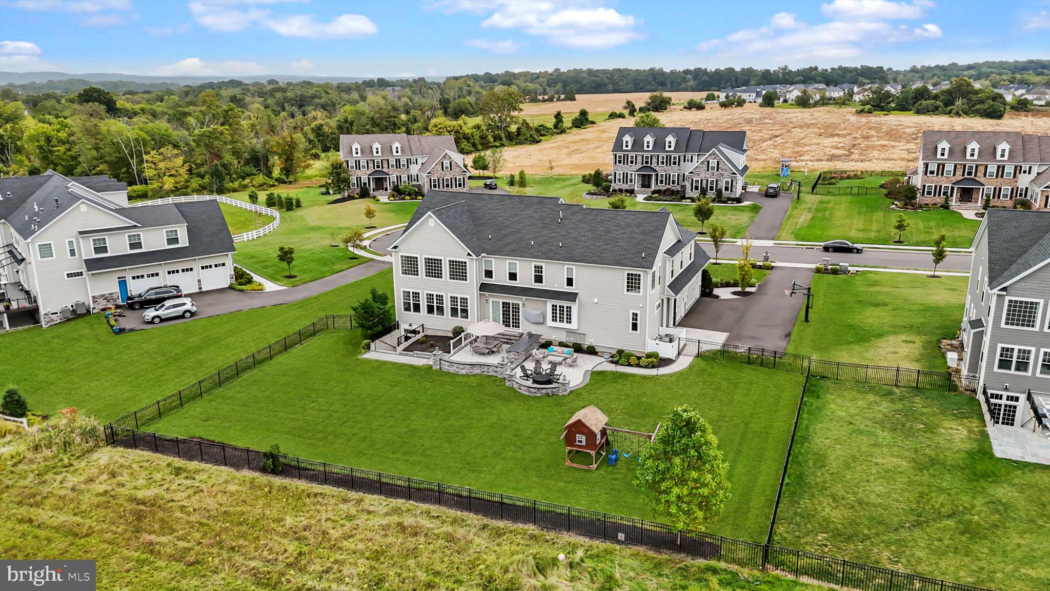 JERICHO ESTATES - Residential