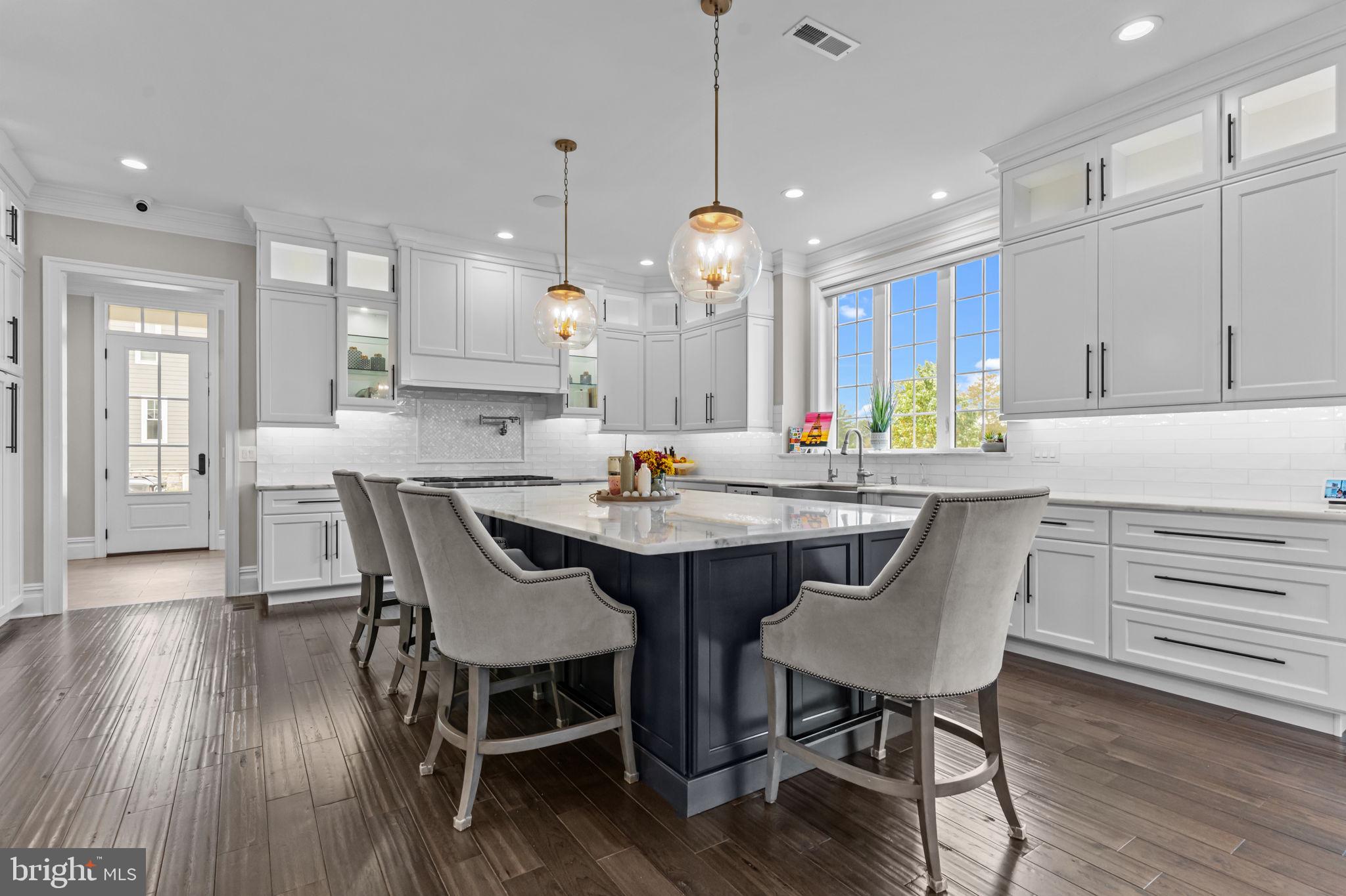 JERICHO ESTATES - Residential