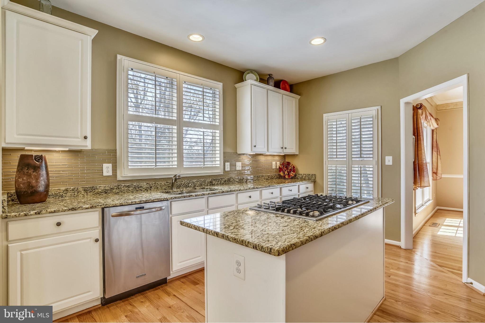 ROGER MACK COURT - Residential