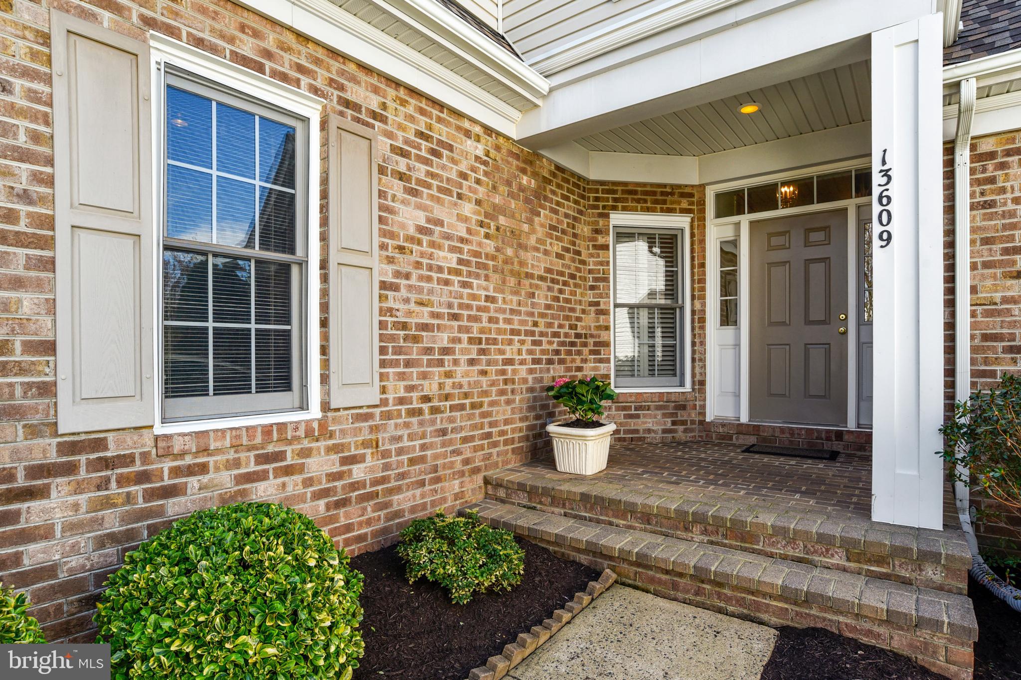 ROGER MACK COURT - Residential