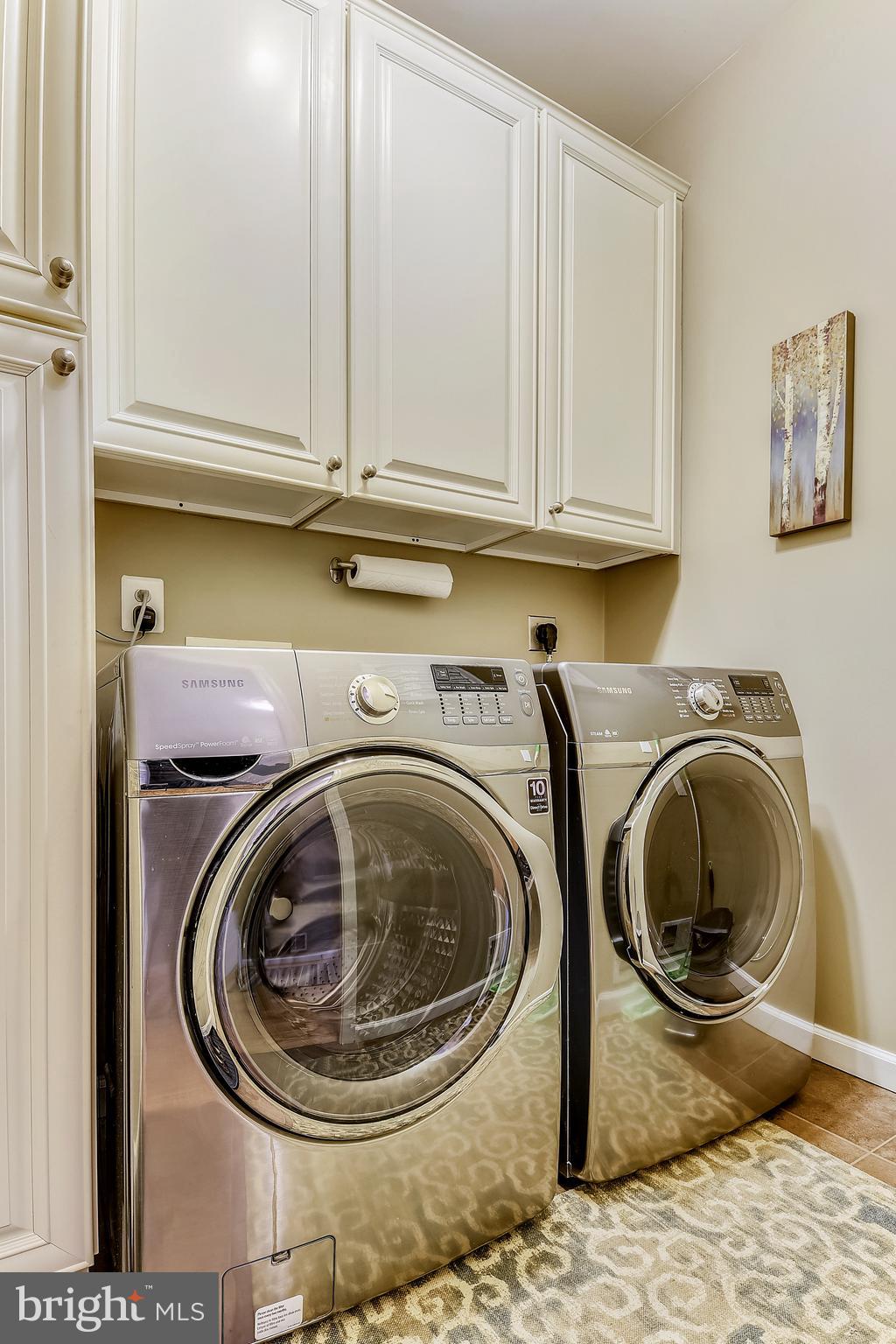 ROGER MACK COURT - Residential