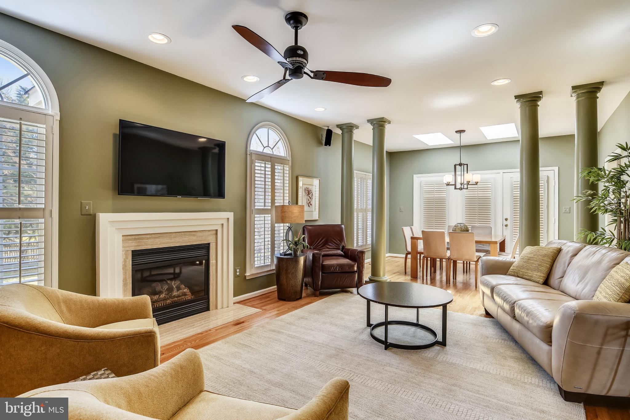 ROGER MACK COURT - Residential