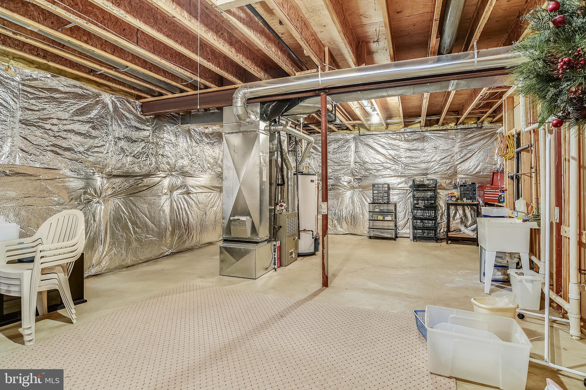 ROGER MACK COURT - Residential