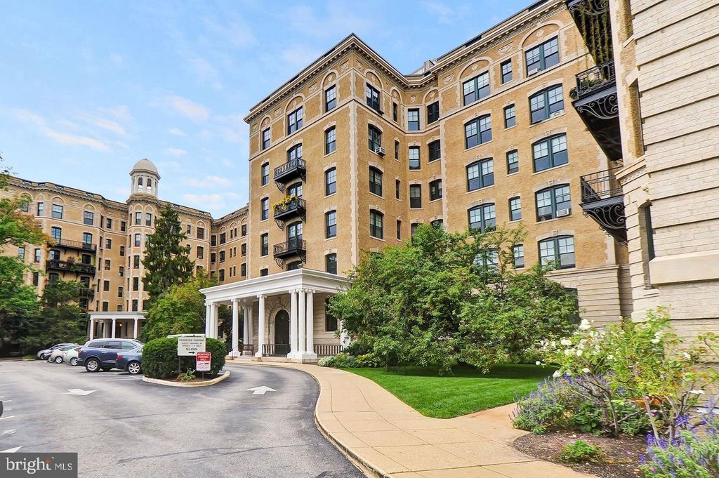 Photo of 2853 Ontario Road NW #609, WASHINGTON, DC 20009 (MLS # DCDC2247878)