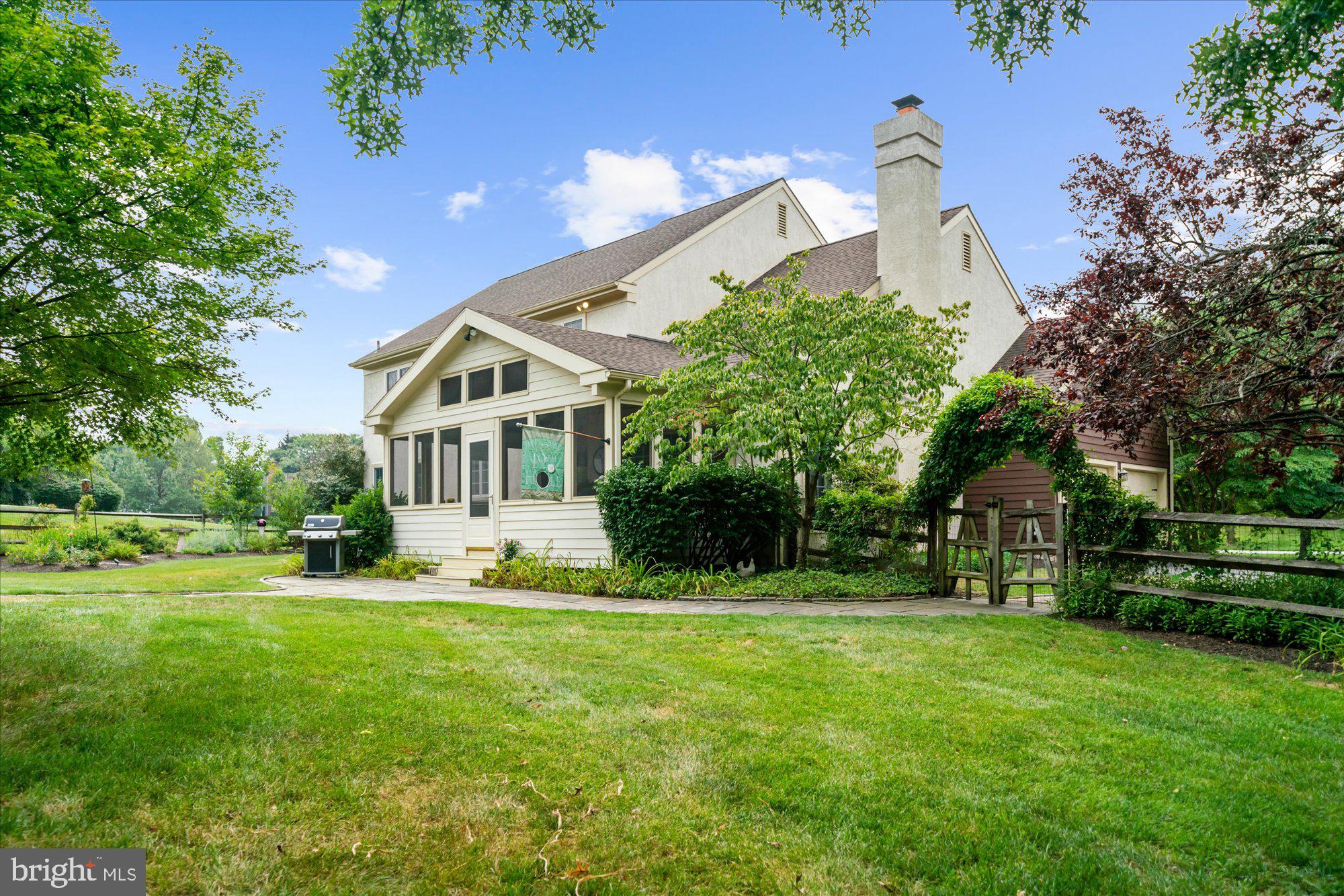 SUNWOOD FARM - Residential