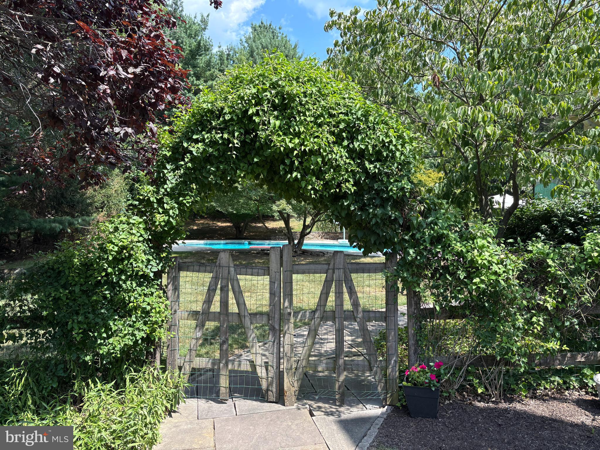 SUNWOOD FARM - Residential