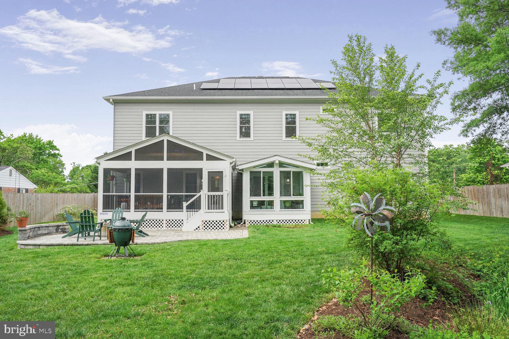 WINDSOR ESTATES - Residential Lease