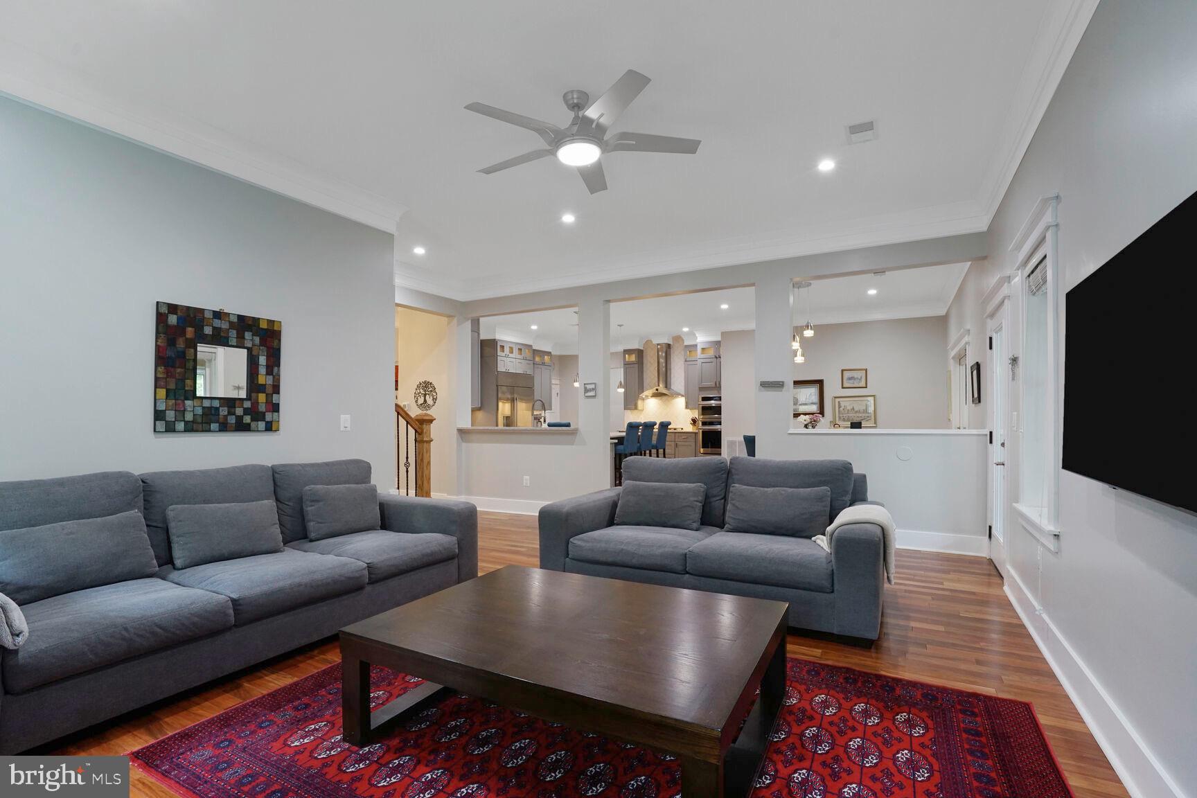 WINDSOR ESTATES - Residential Lease