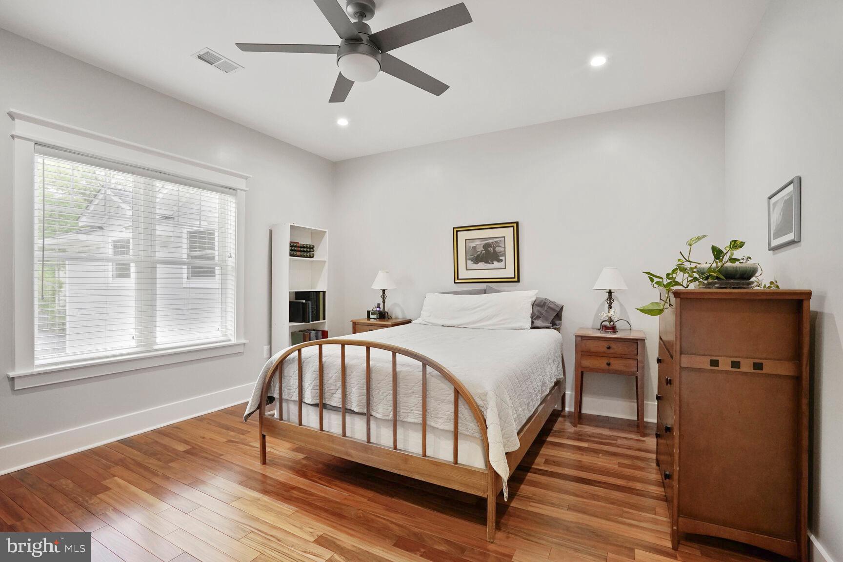 WINDSOR ESTATES - Residential Lease