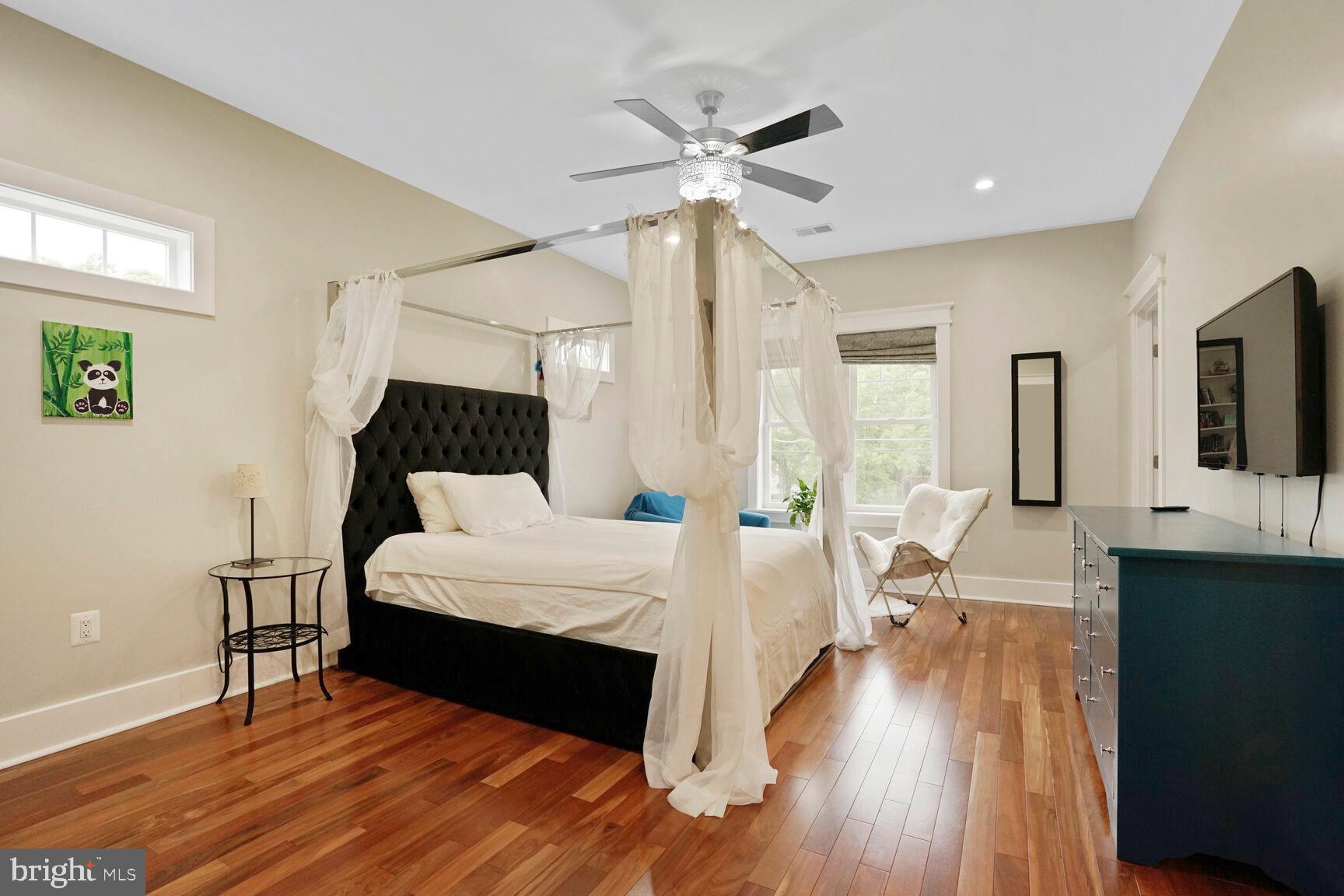 WINDSOR ESTATES - Residential Lease