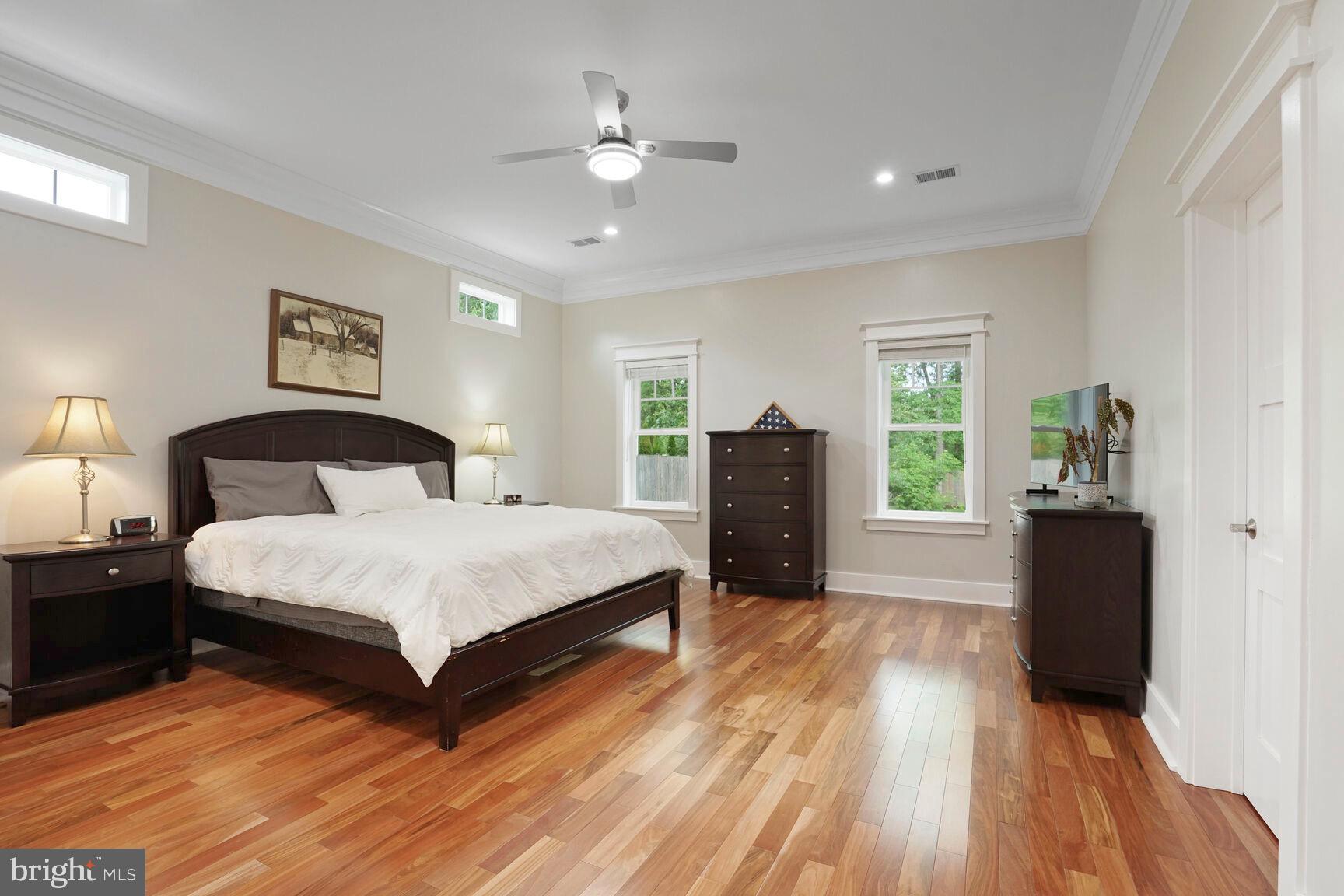 WINDSOR ESTATES - Residential Lease