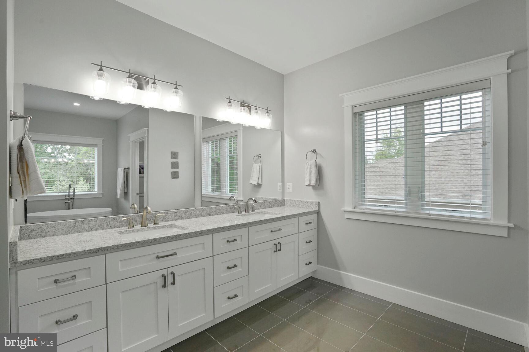 WINDSOR ESTATES - Residential Lease