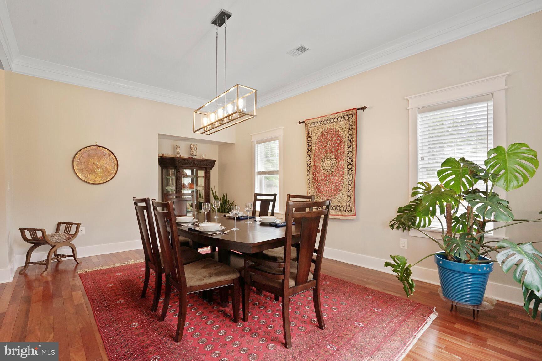 WINDSOR ESTATES - Residential Lease