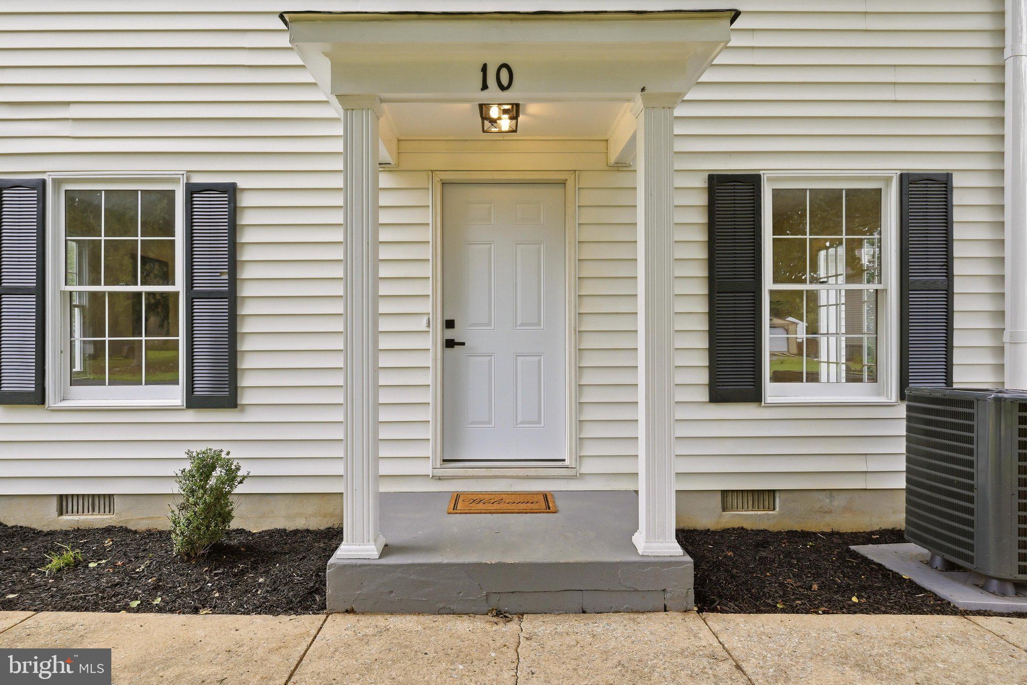 10 STANDISH COURT