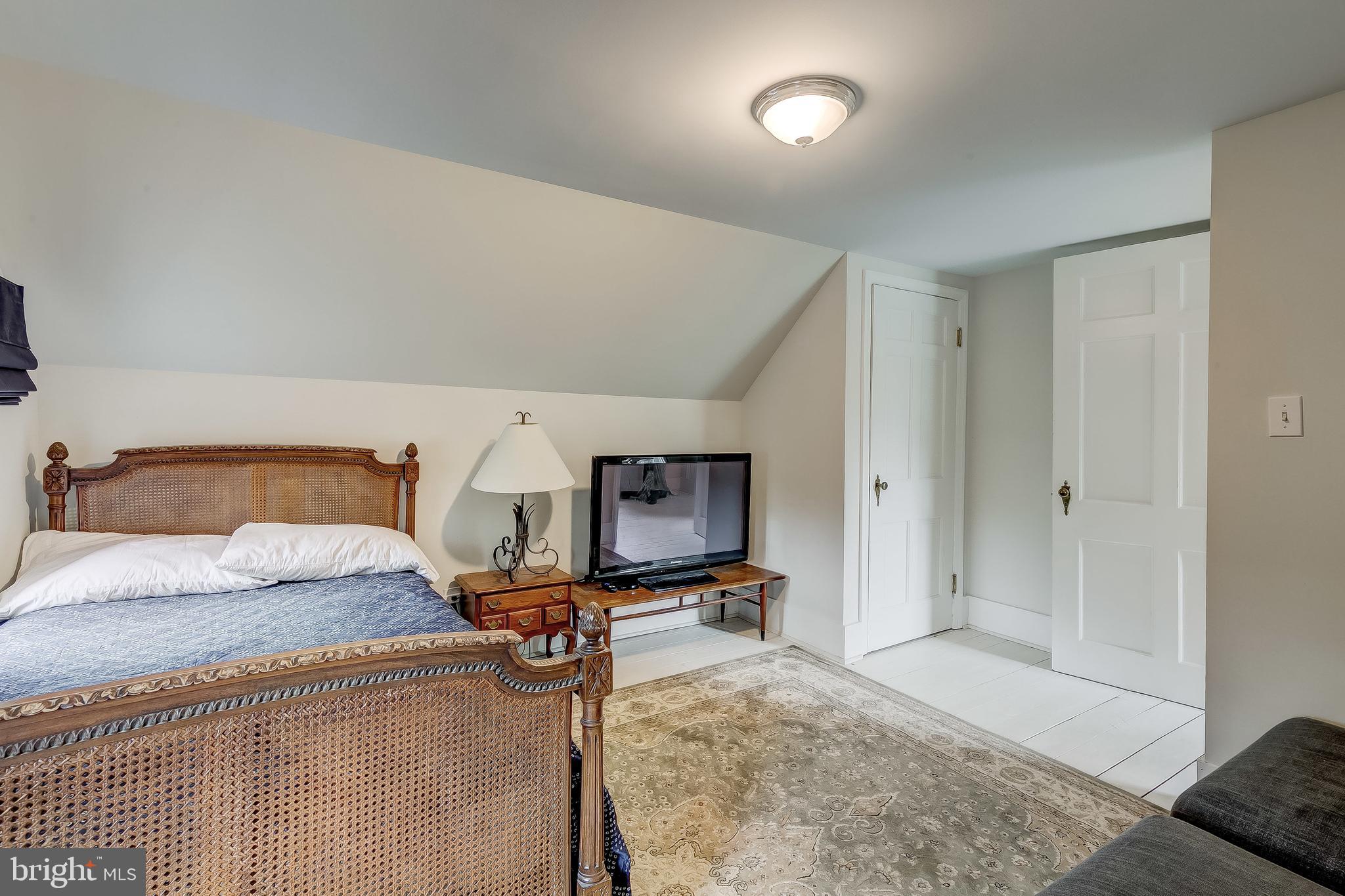 GREATER HOMELAND HISTORIC DISTRICT - Residential