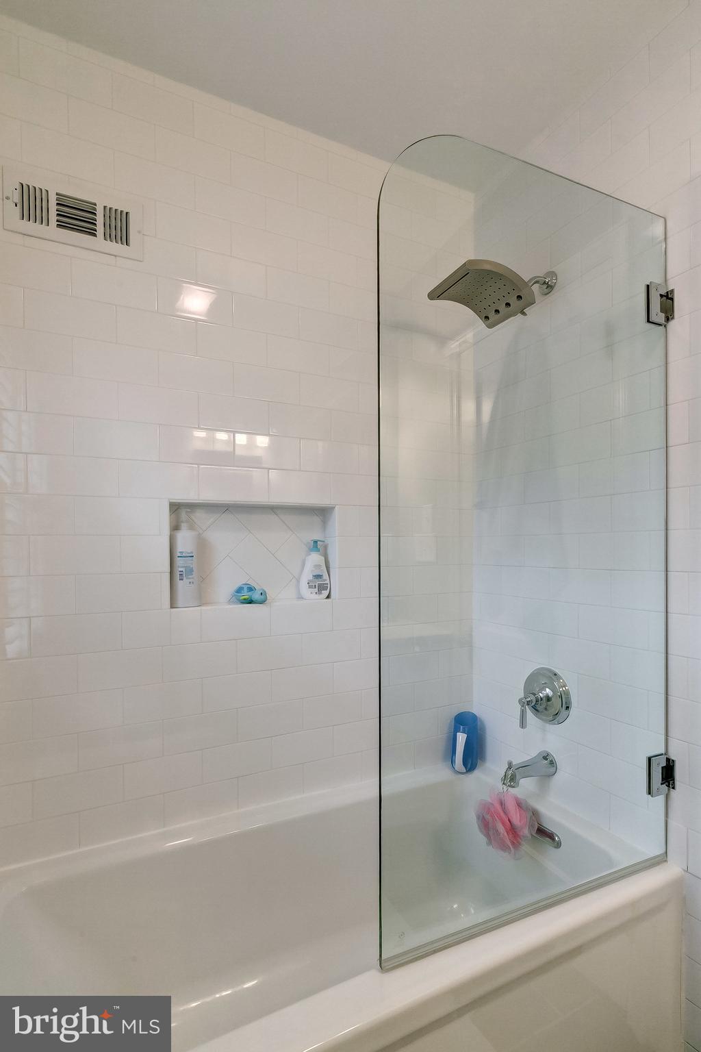 GREATER HOMELAND HISTORIC DISTRICT - Residential