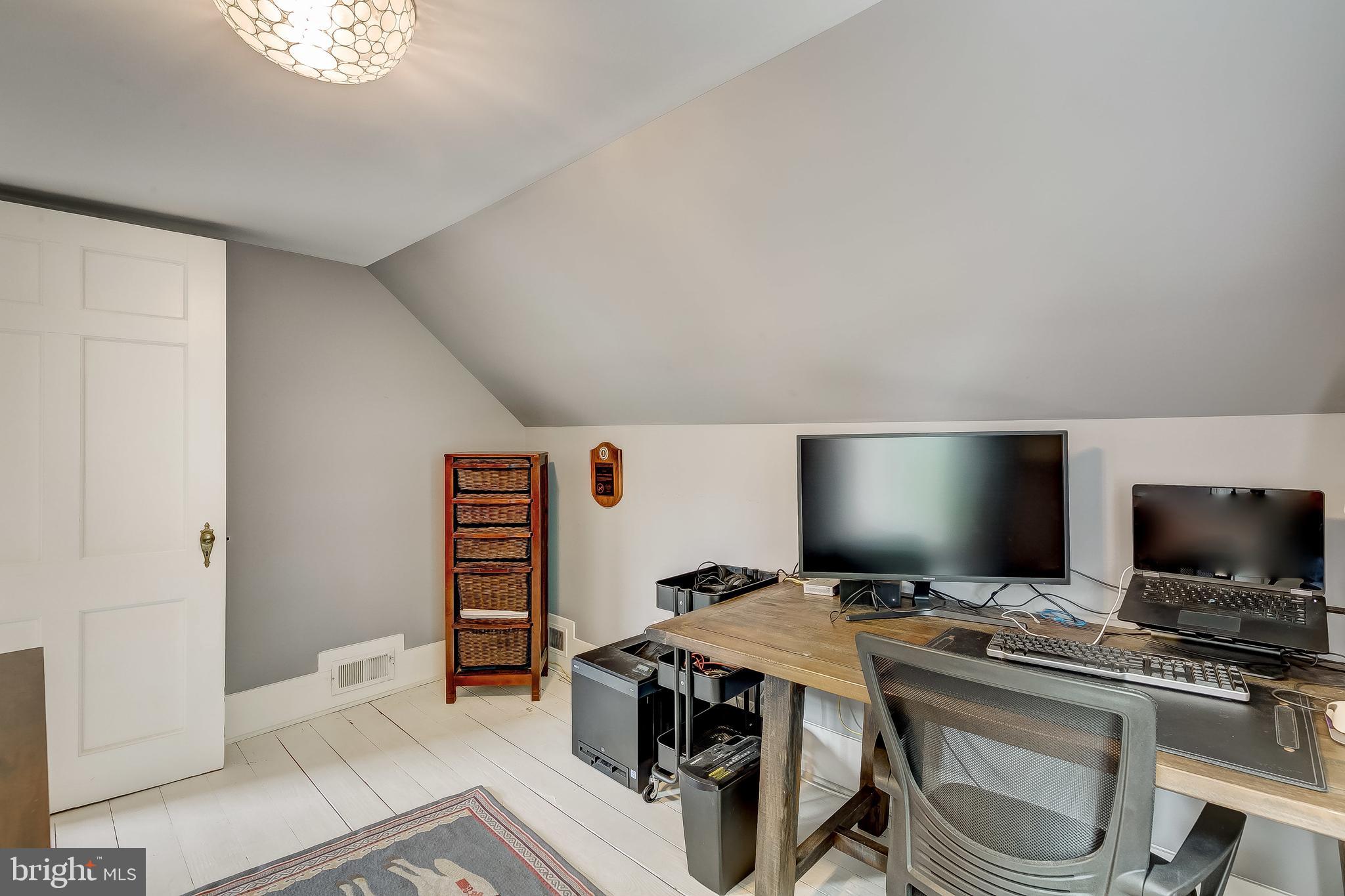 GREATER HOMELAND HISTORIC DISTRICT - Residential