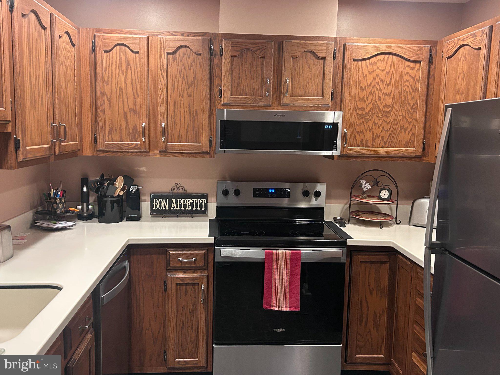 3203 FALCON LANE 208