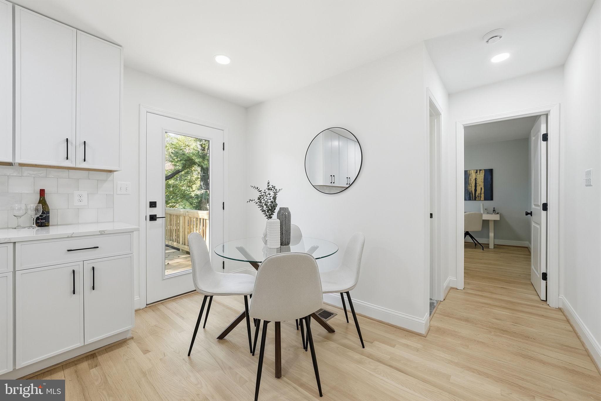 GLENMORE - Residential