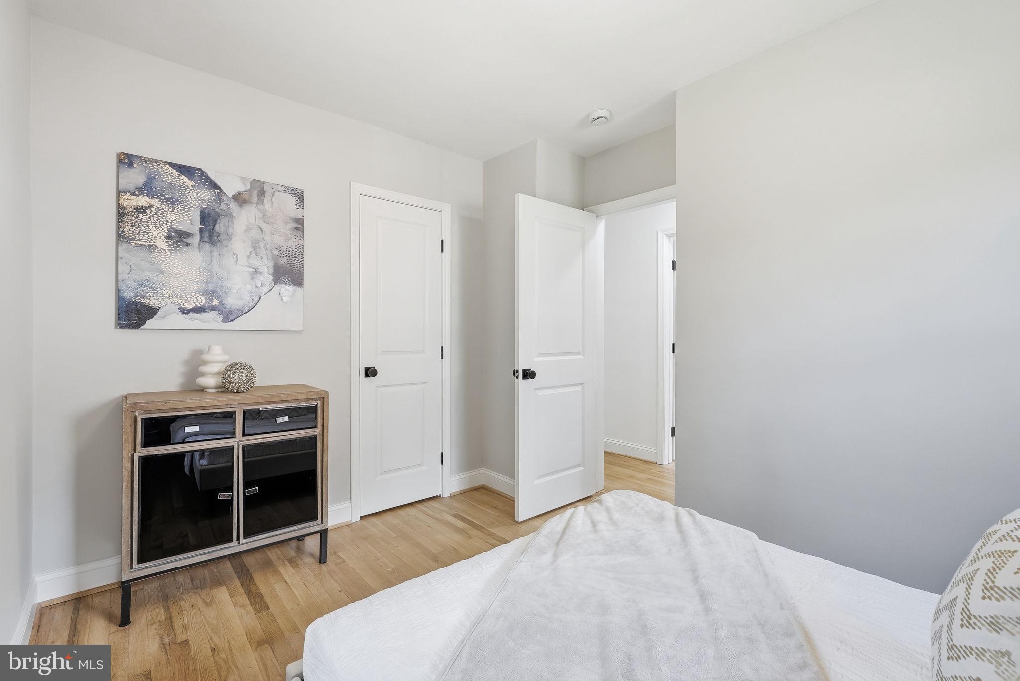 GLENMORE - Residential