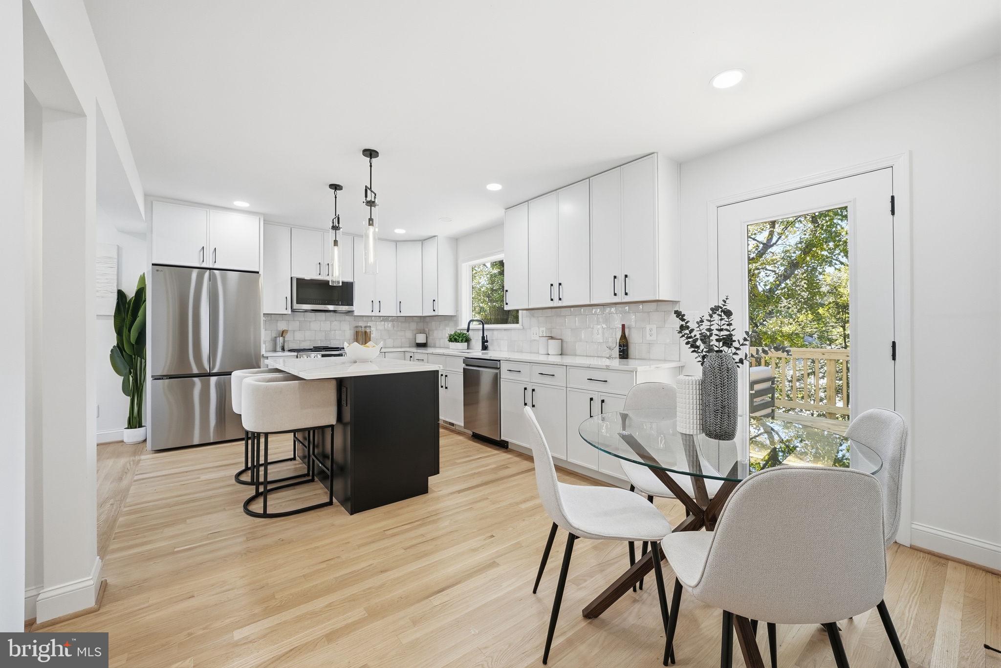 GLENMORE - Residential