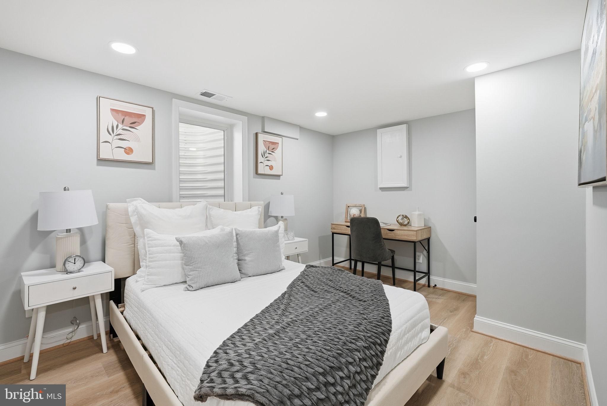 GLENMORE - Residential