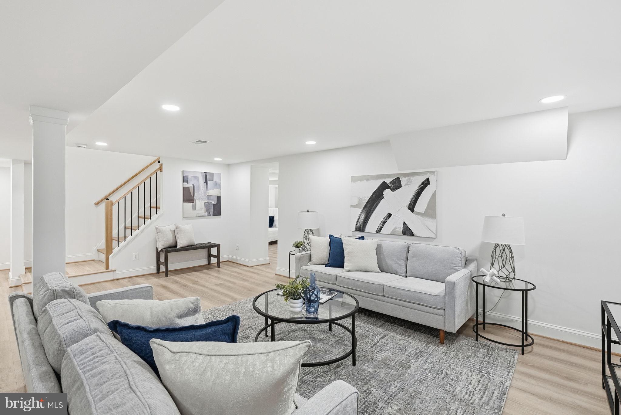 GLENMORE - Residential