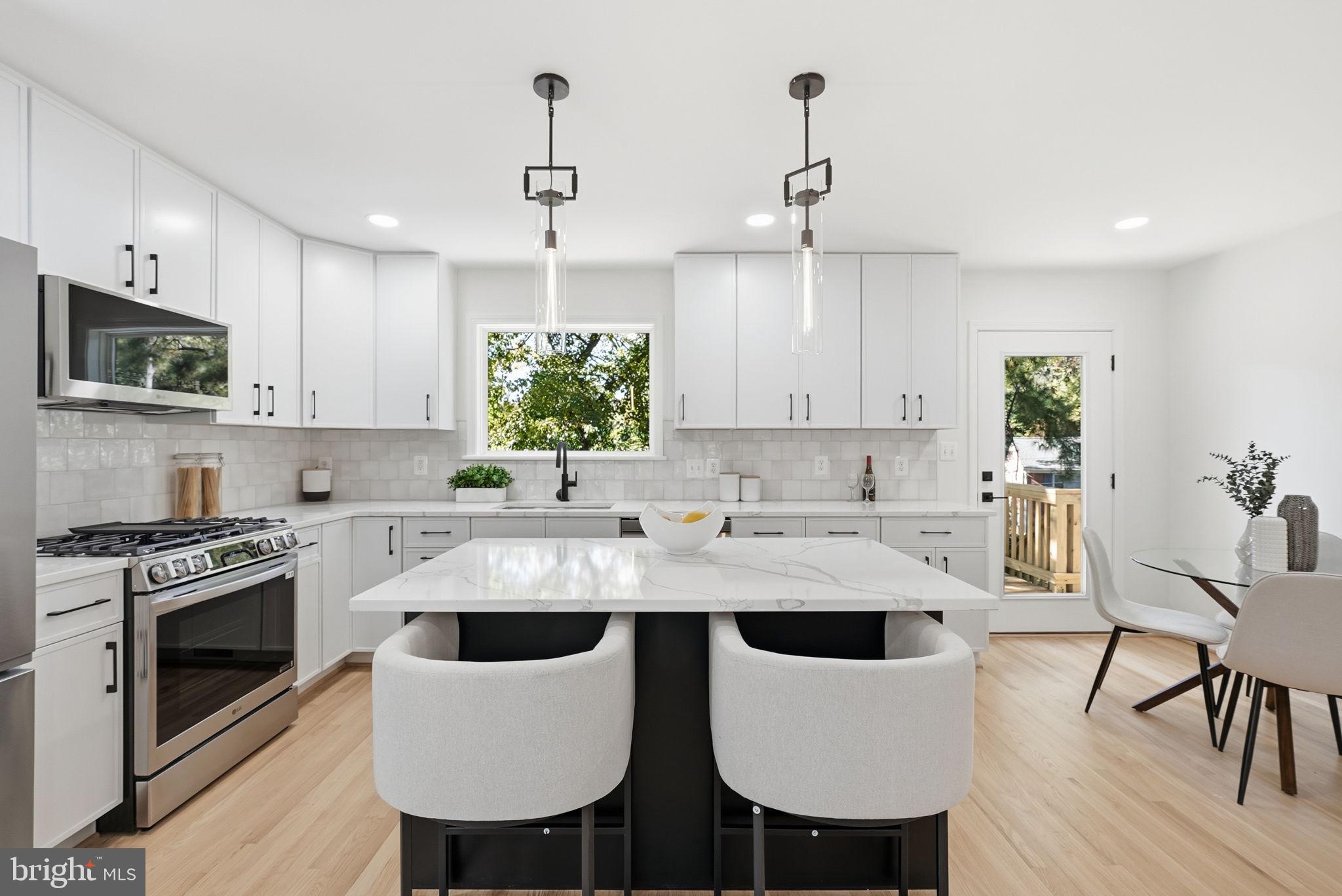 GLENMORE - Residential