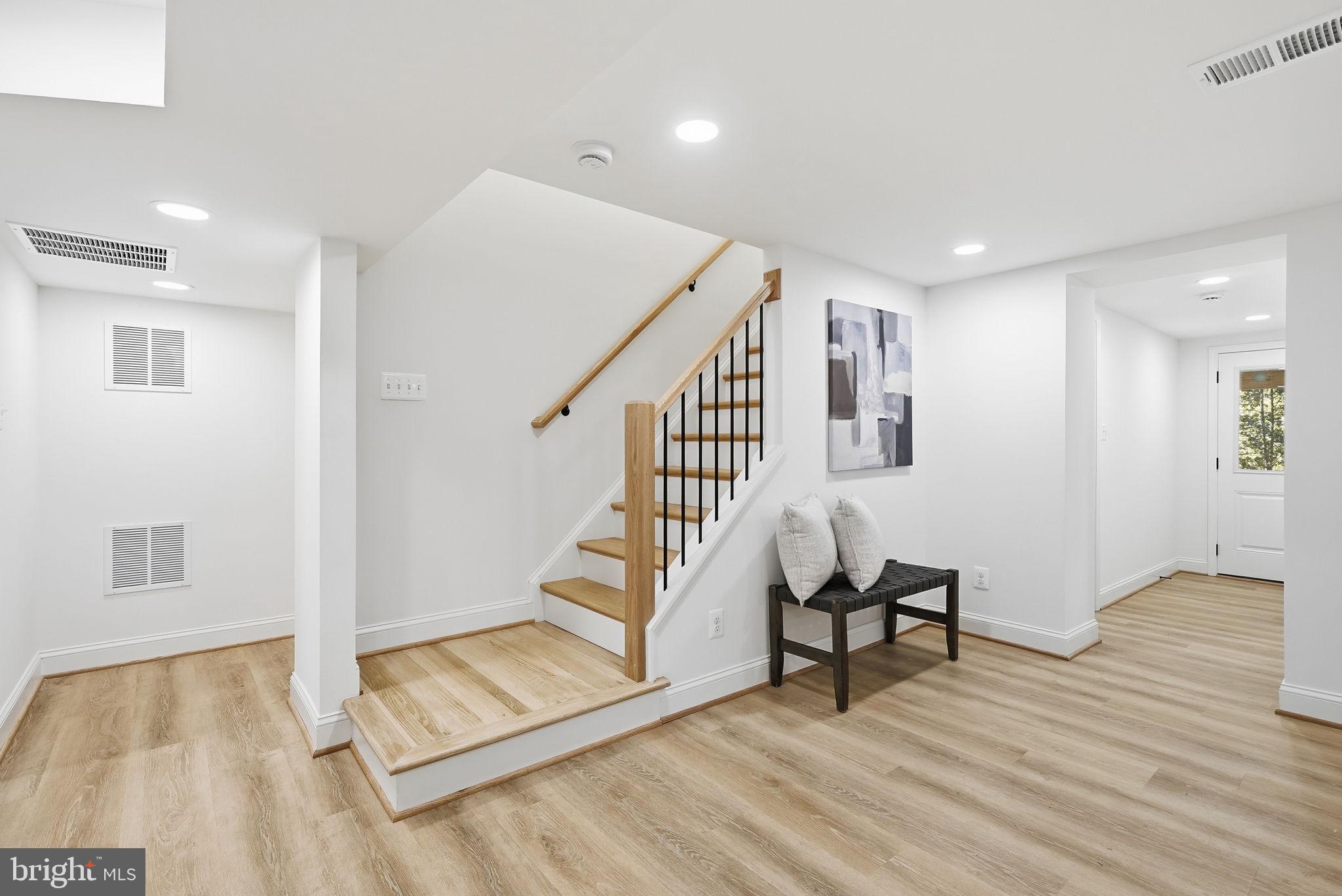 GLENMORE - Residential