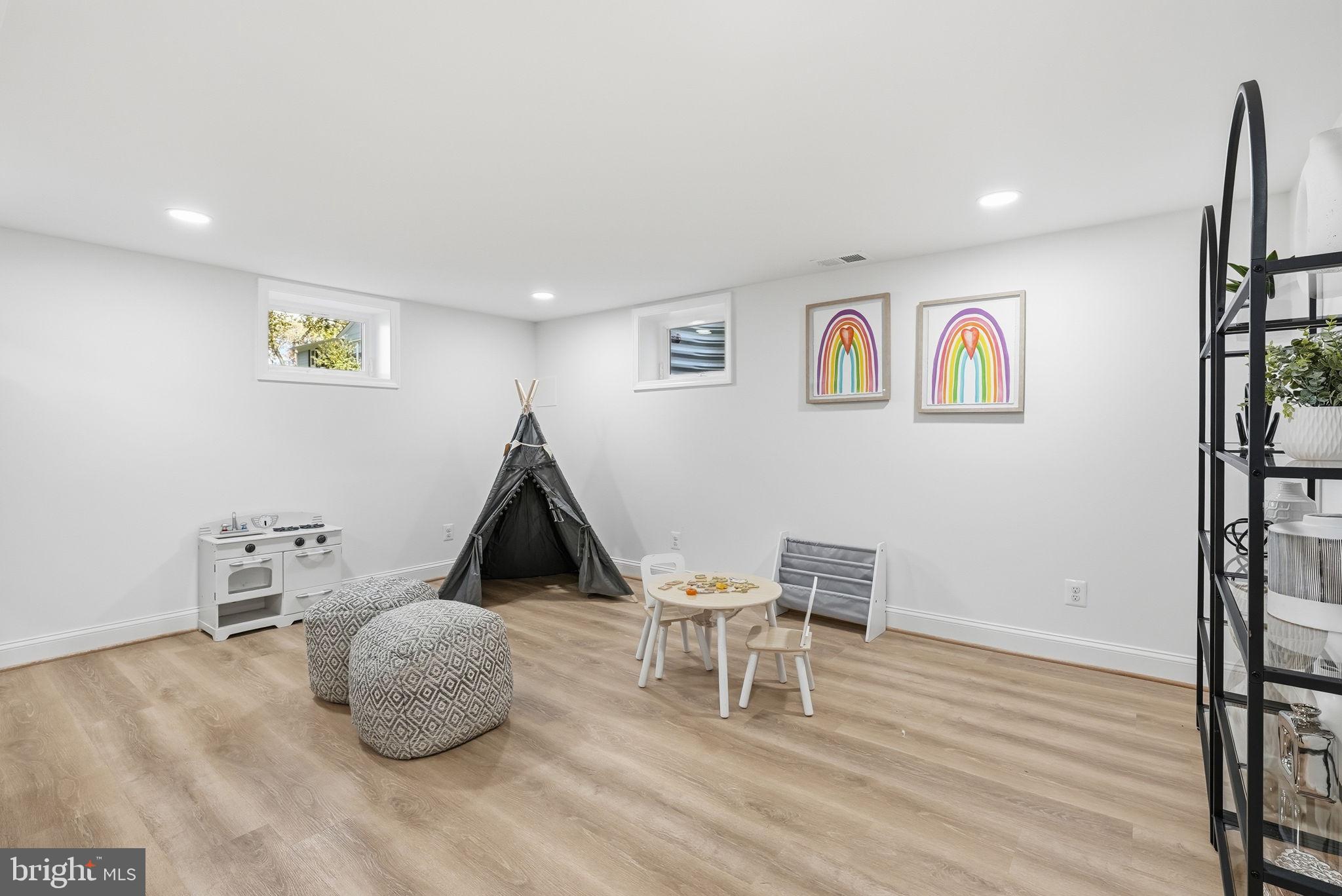 GLENMORE - Residential