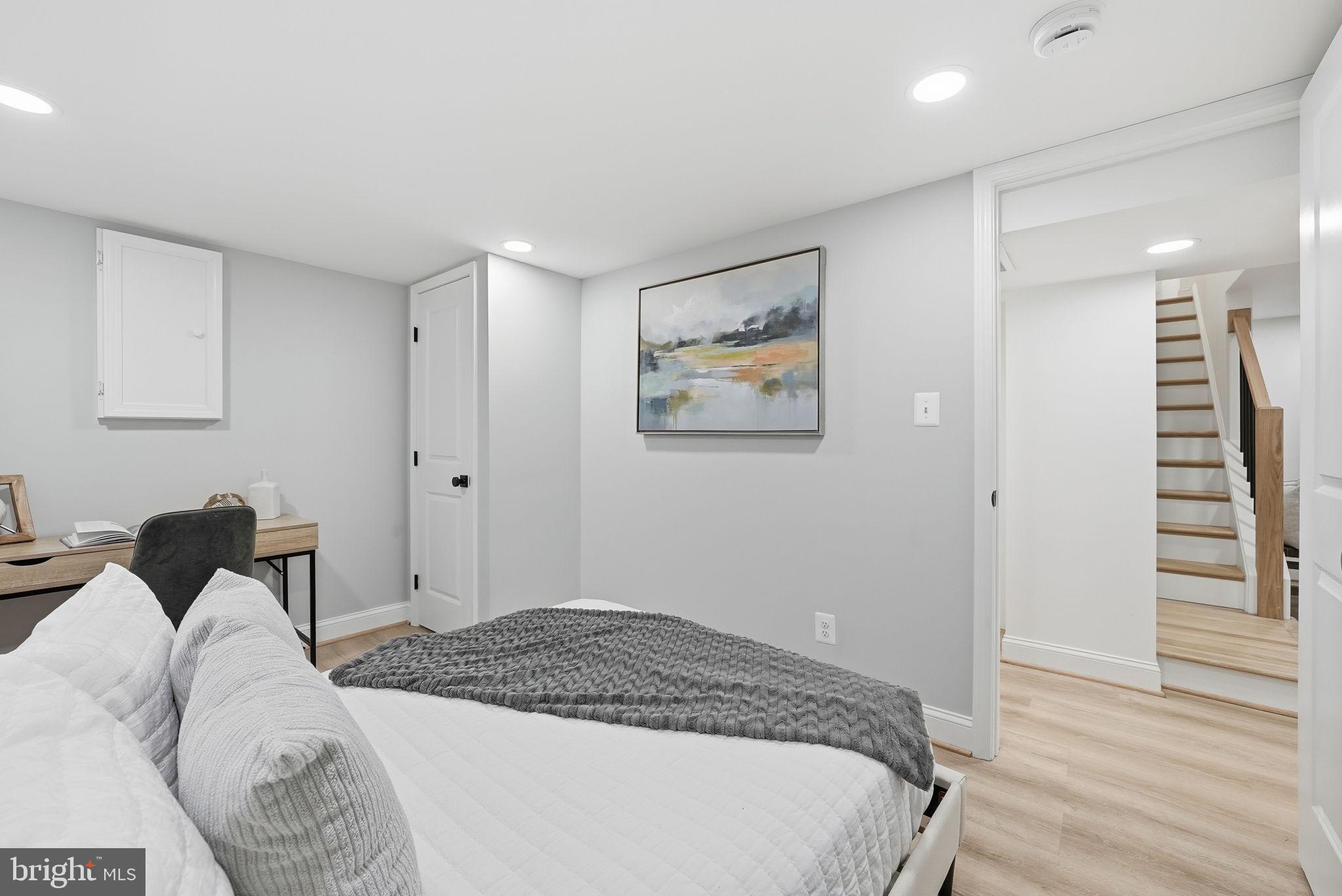 GLENMORE - Residential