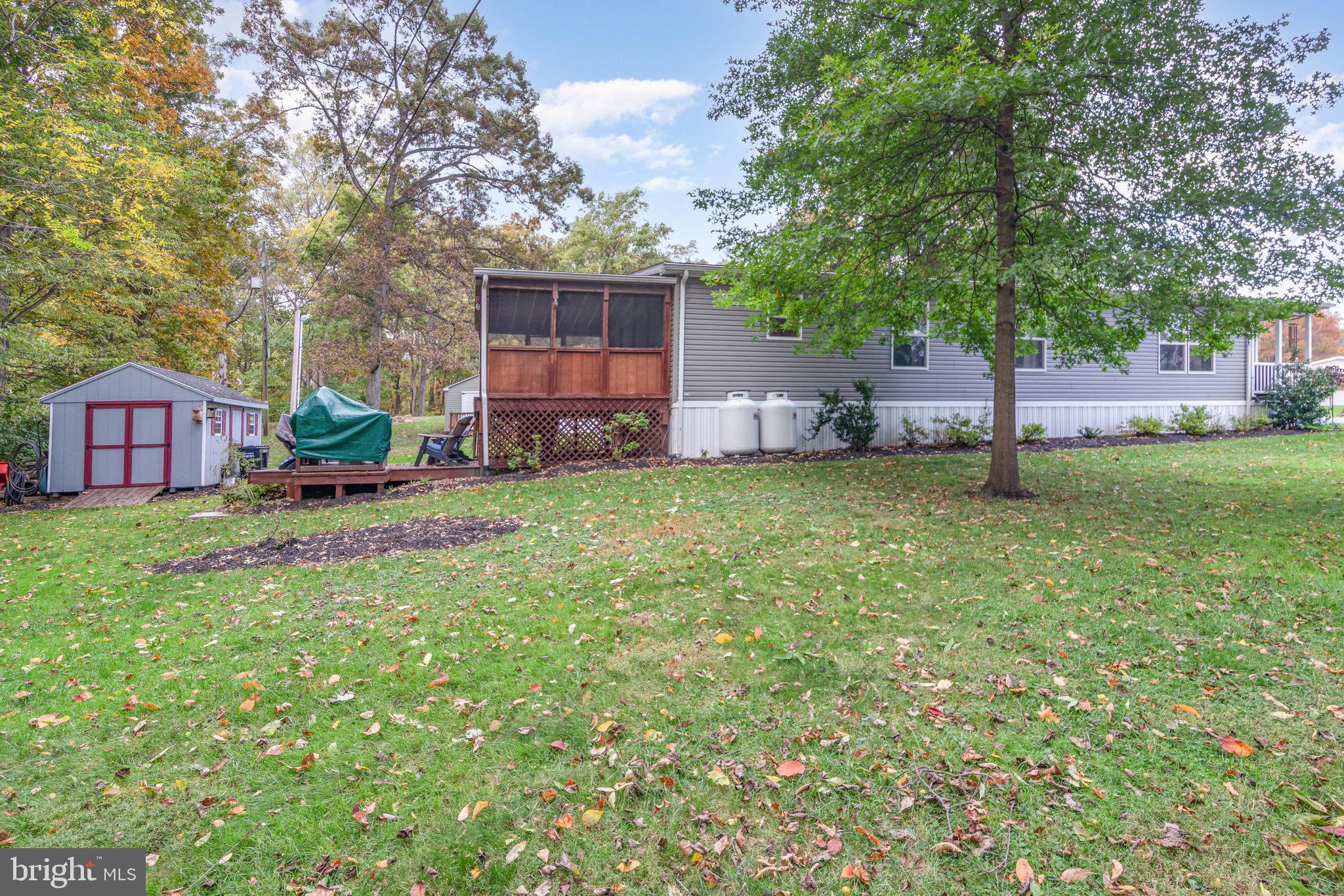 LAKE VIEW ESTATES - Residential