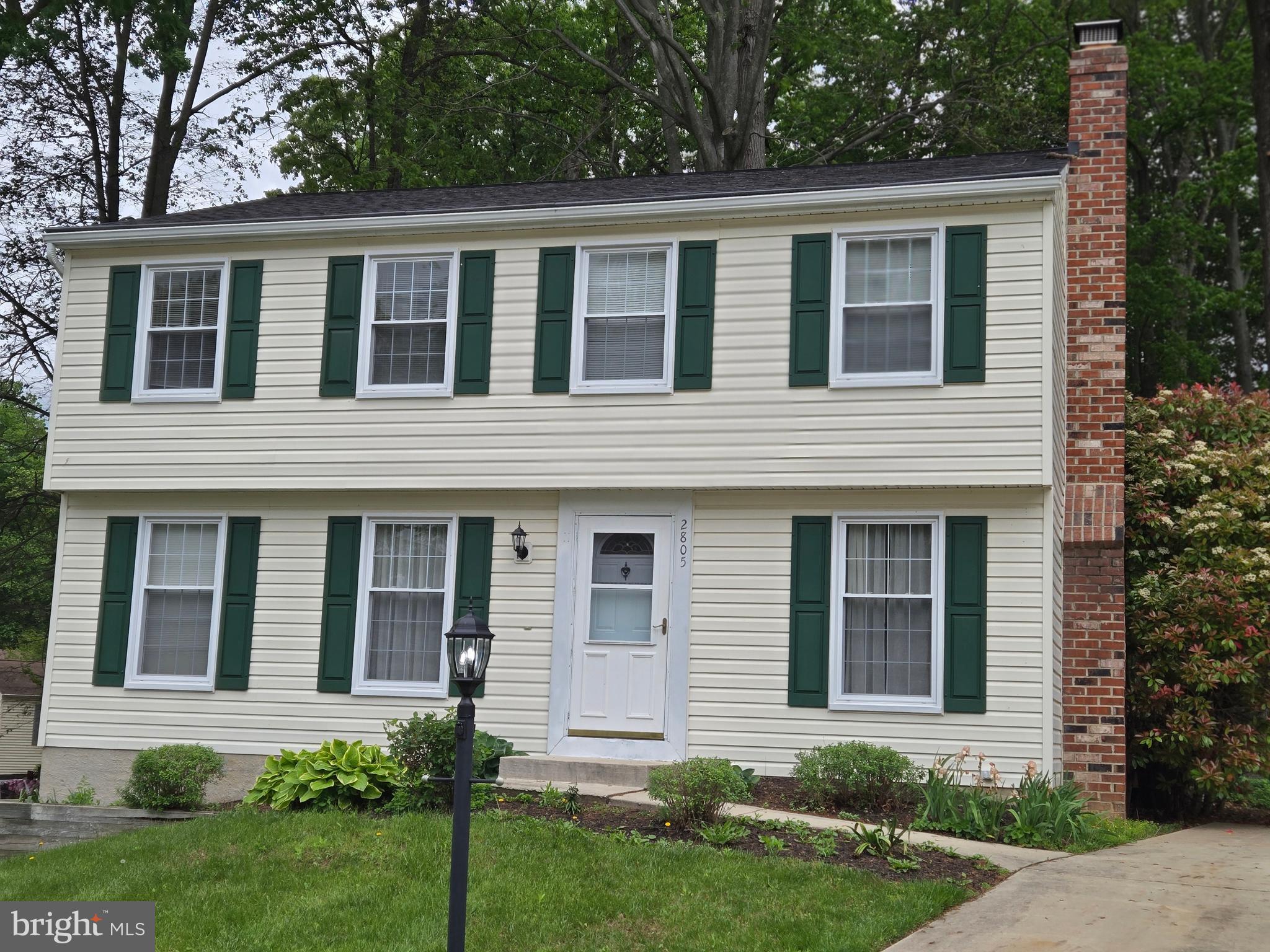 2805 WHITE ROSE COURT