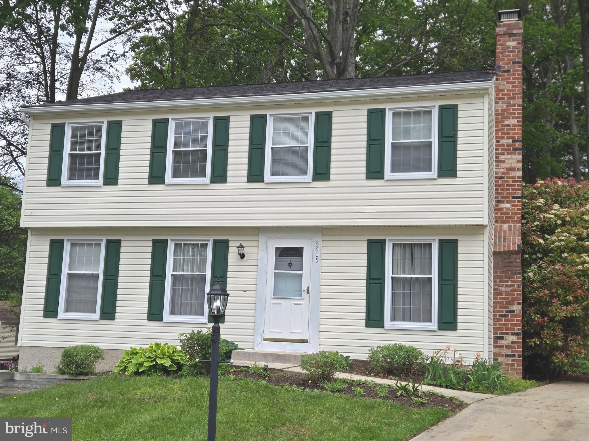2805 WHITE ROSE COURT